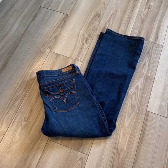 EUC Levi’s Low Boot Cut 545 Jeans - Size 16 - Picture 2 of 10